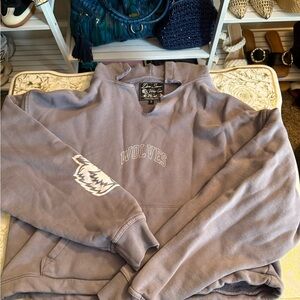 Darc Sport Women’s Cropped Graphic Sweater